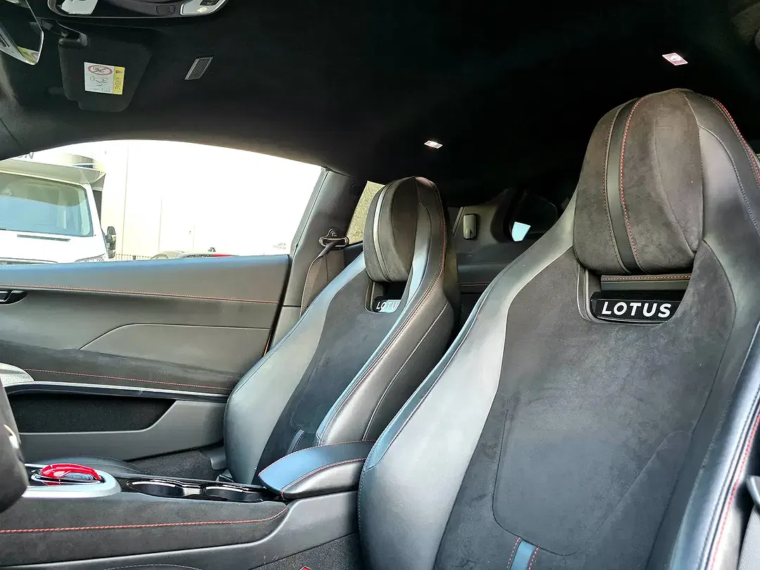 Lotus Emira 2.0 i4 Turbo First Edition - Thumbnail 23