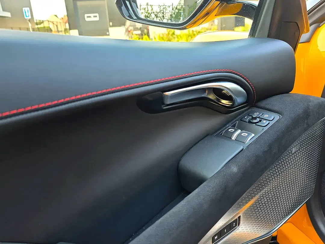 Lotus Emira 2.0 i4 Turbo First Edition - Thumbnail 24