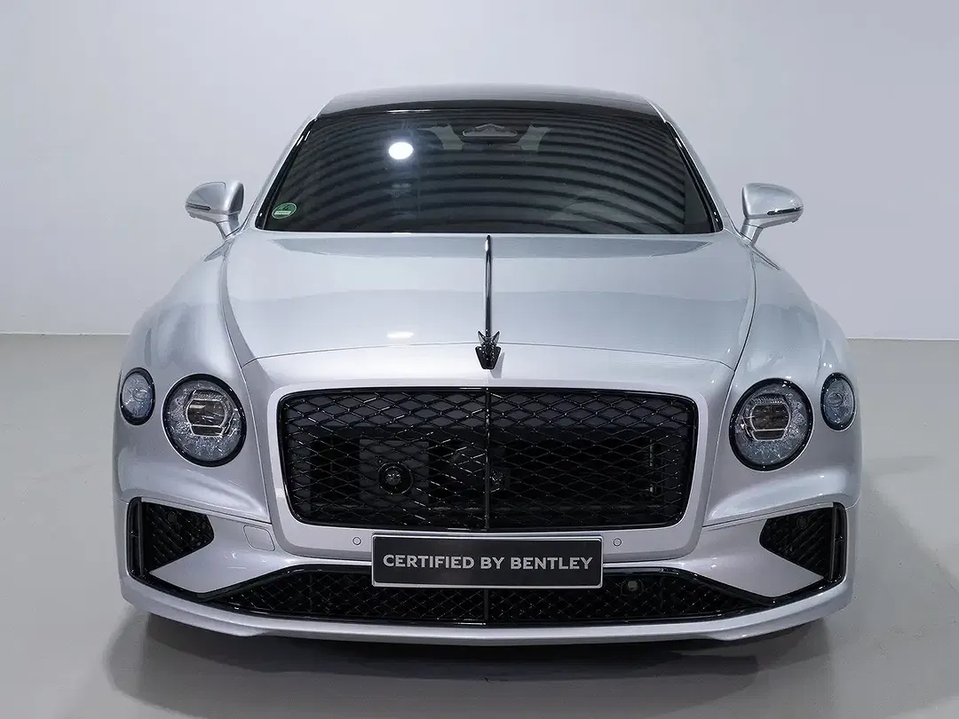 Bentley Flying Spur 4.0 V8 Hybrid - Thumbnail 2