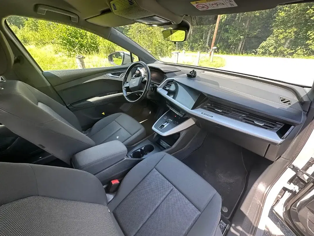 Audi e-tron 35 55 Q4 Sportback Black Edition - Thumbnail 13