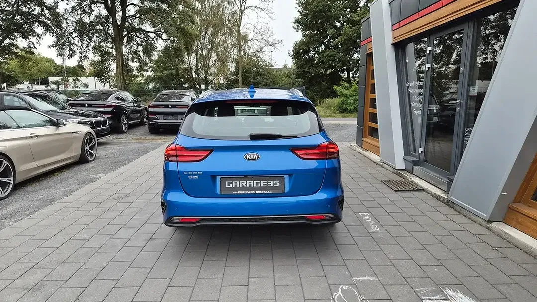 Kia Ceed SW / cee'd SW 1.6 CRDi Vision - Thumbnail 3