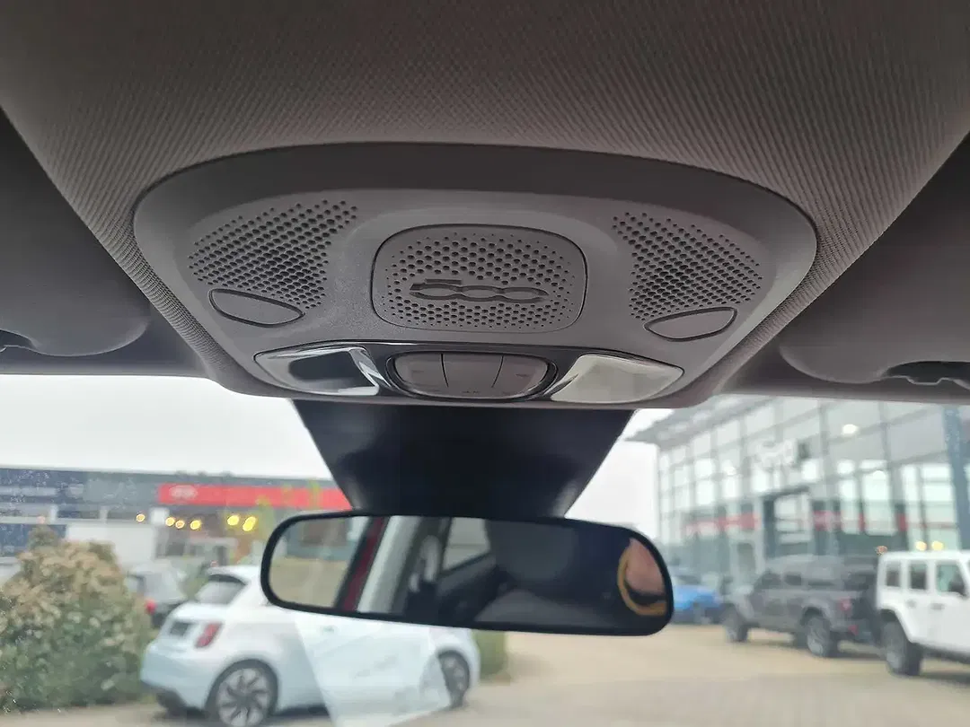 Fiat 500X 1.5 Hybrid GSE RED - Thumbnail 11
