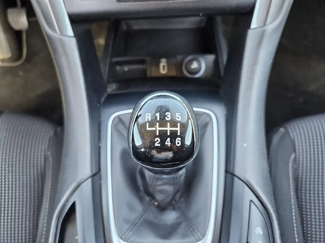 Ford Mondeo Titanium - Thumbnail 19