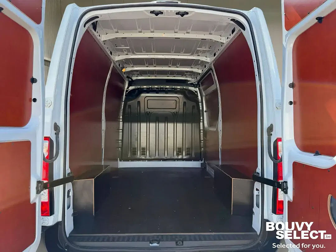 Nissan Interstar dCi L2H2 N-Connecta Cargo - Thumbnail 14