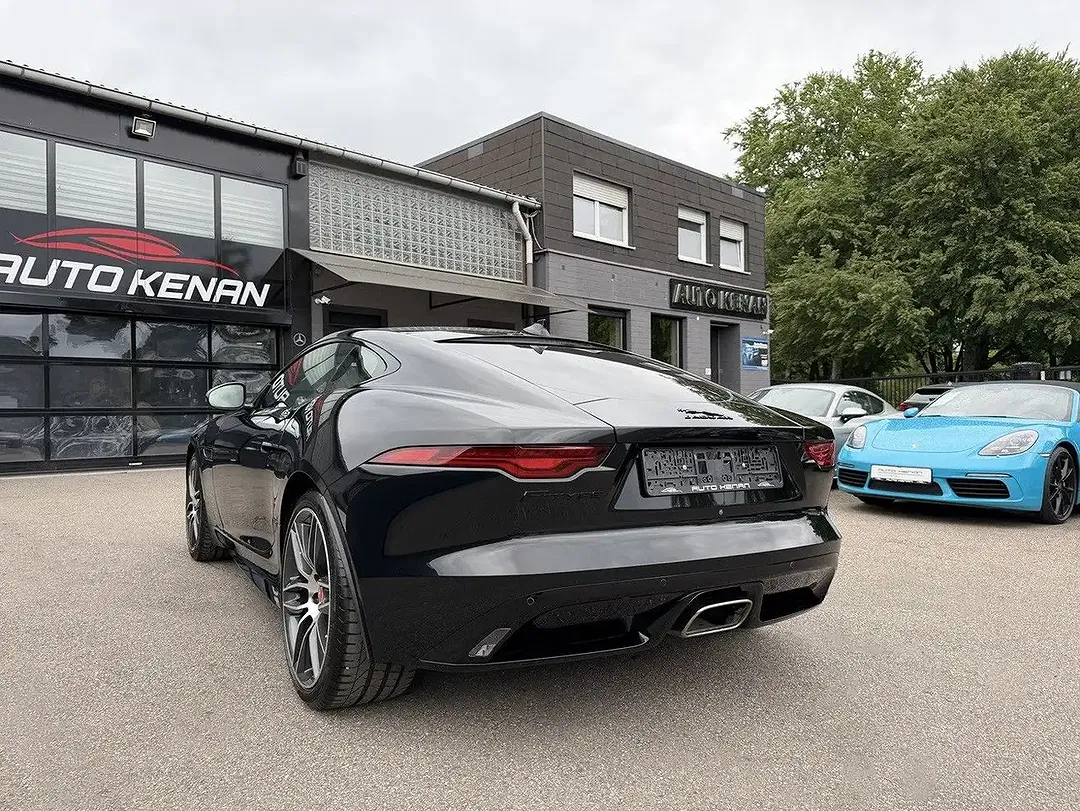 Jaguar F-Type P300 R-Dynamic - foto 15