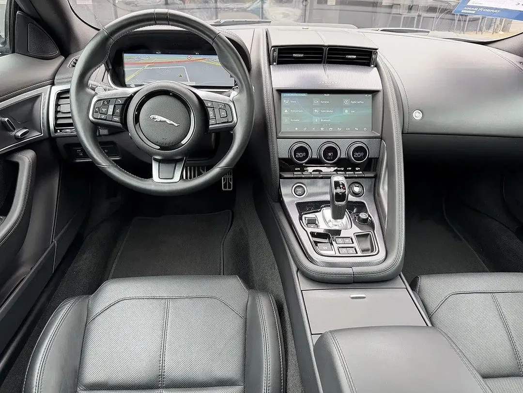 Jaguar F-Type P300 R-Dynamic - Thumbnail 5