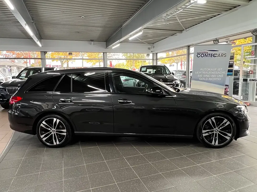 Mercedes-Benz C 220 Night Avantgarde - Thumbnail 1