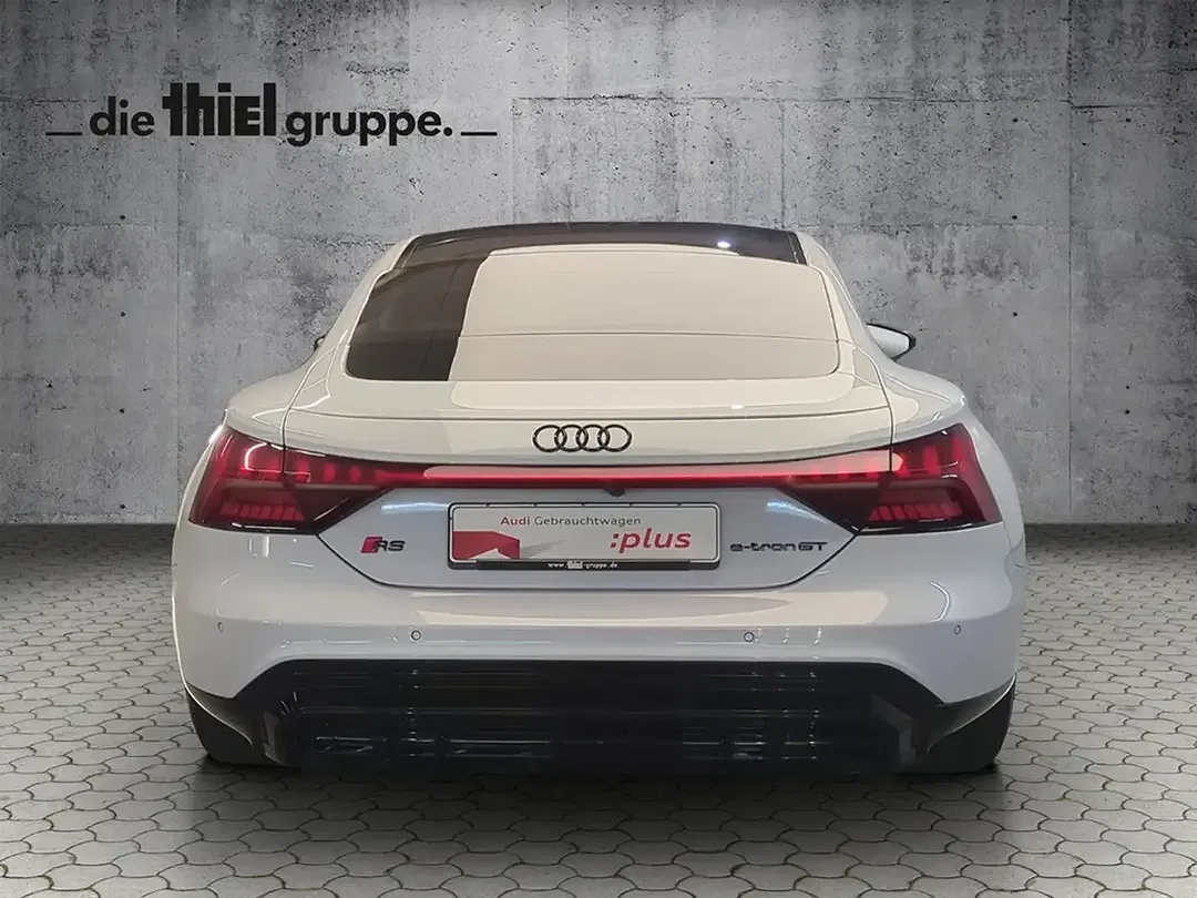Audi RS e-tron GT quattro - Thumbnail 4