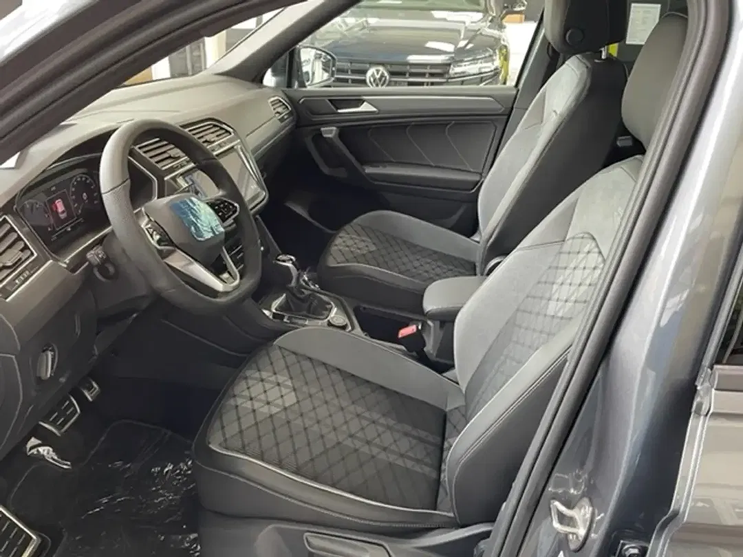 Volkswagen Tiguan Allspace 2.0 TDI DSG 4Motion Black Edition Style R-Line - Thumbnail 6