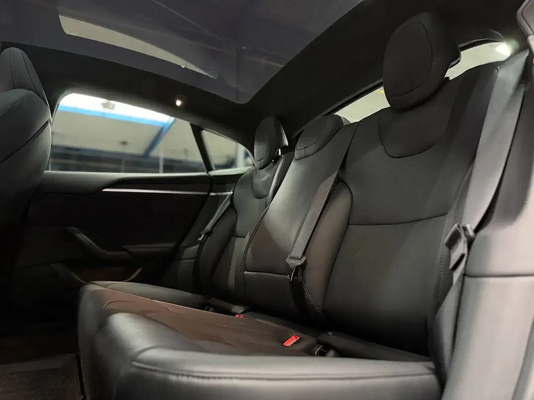 Tesla Model S Long Range Active - Thumbnail 13