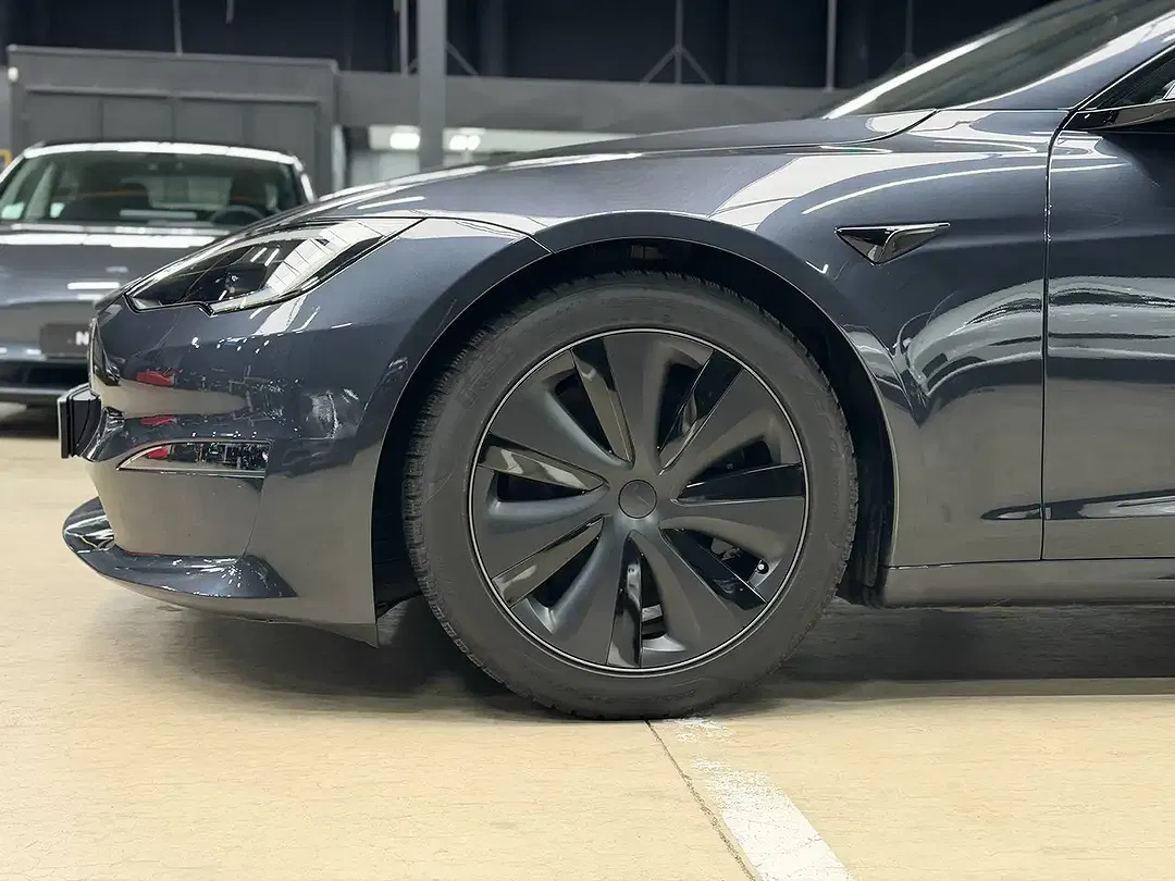 Tesla Model S Long Range Active - Thumbnail 8