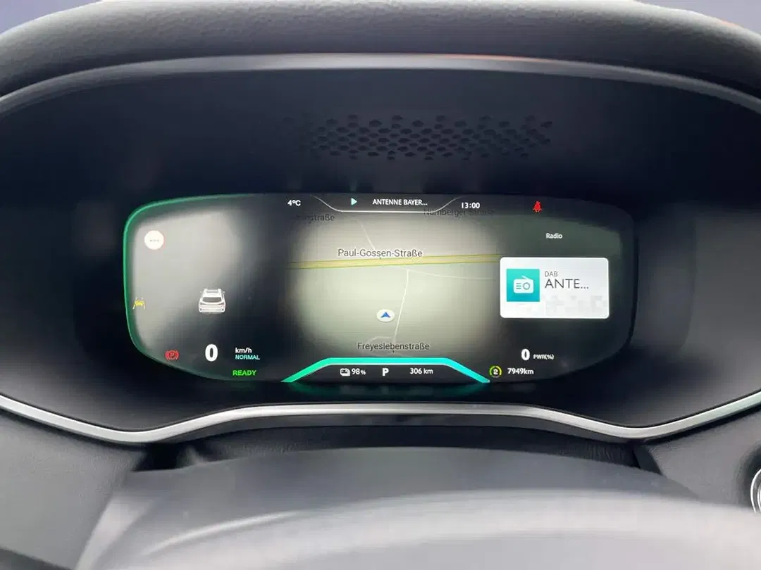 MG Marvel R Luxury - Thumbnail 12