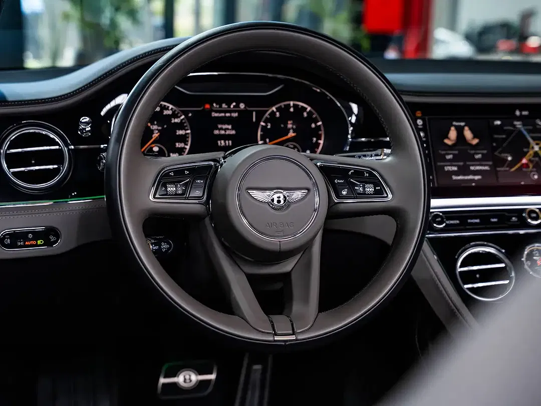 Bentley Continental GTC 4.0 V8 Mulliner - Thumbnail 8