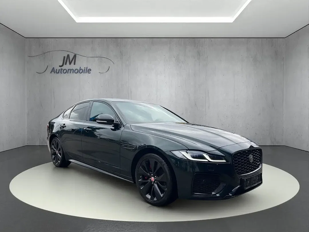 Jaguar XF R-Dynamic - Afbeelding 1