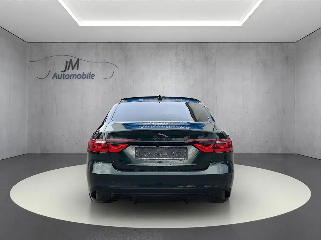 Jaguar XF R-Dynamic - Thumbnail 6