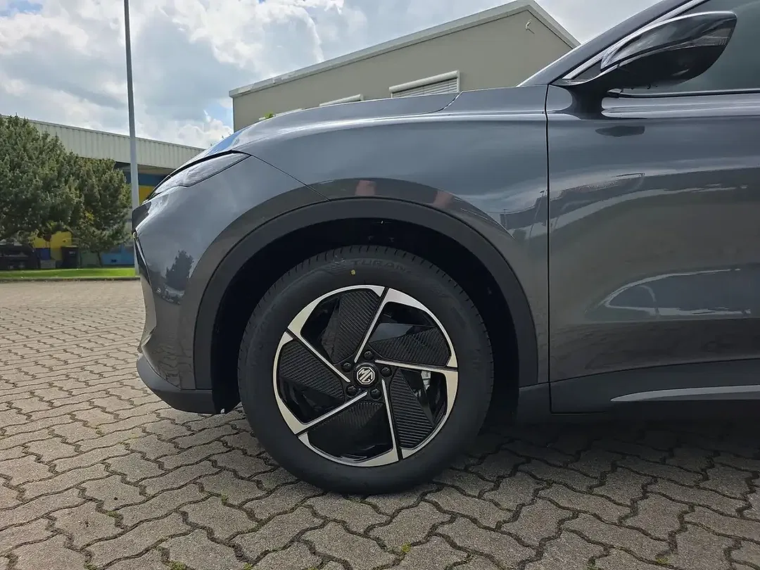 MG S5 EV Long Range - Thumbnail 6