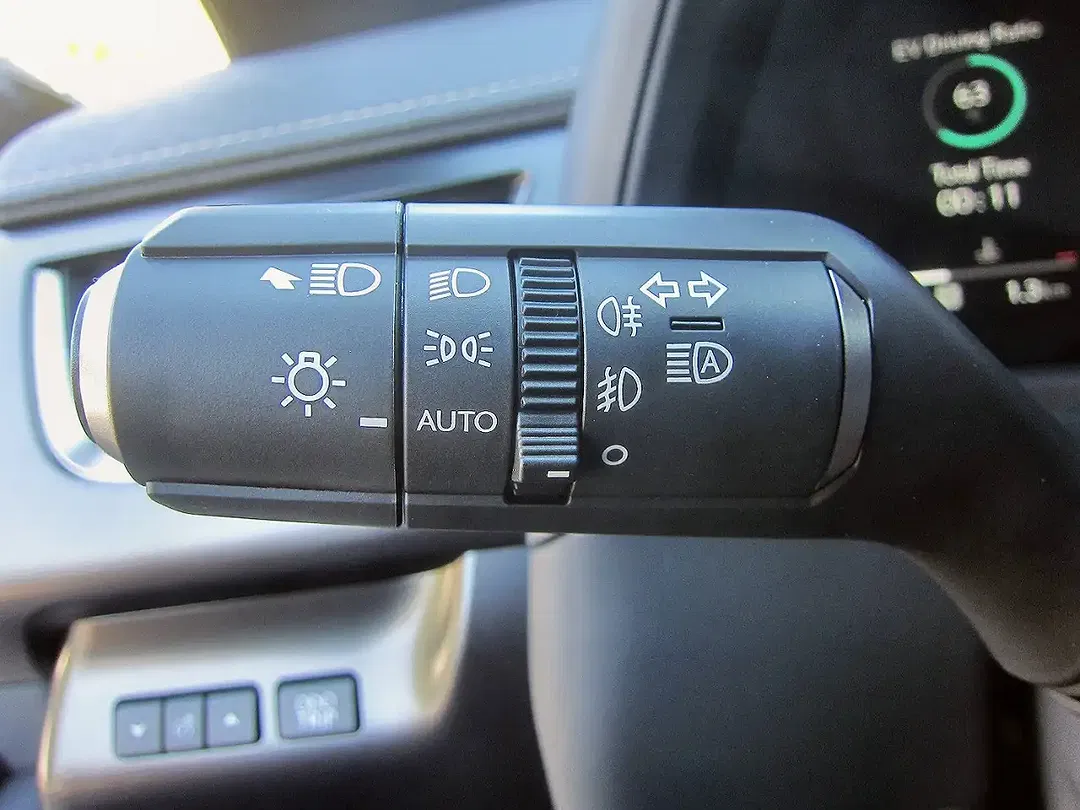 Lexus UX 300h F SPORT Design - Thumbnail 18