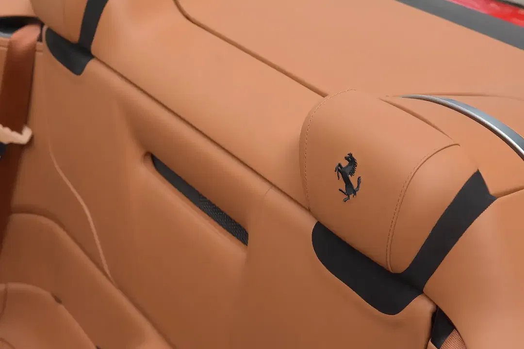 Ferrari Roma 3.9 V8 Bi-Turbo F1 Spider - Thumbnail 12