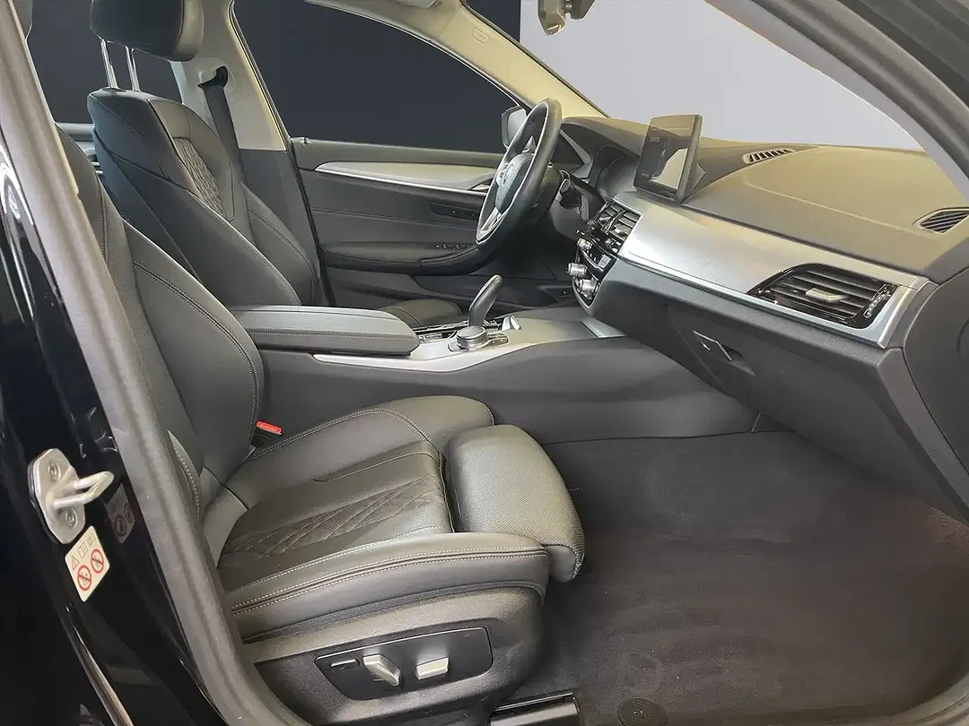 BMW 520 Touring - Thumbnail 12