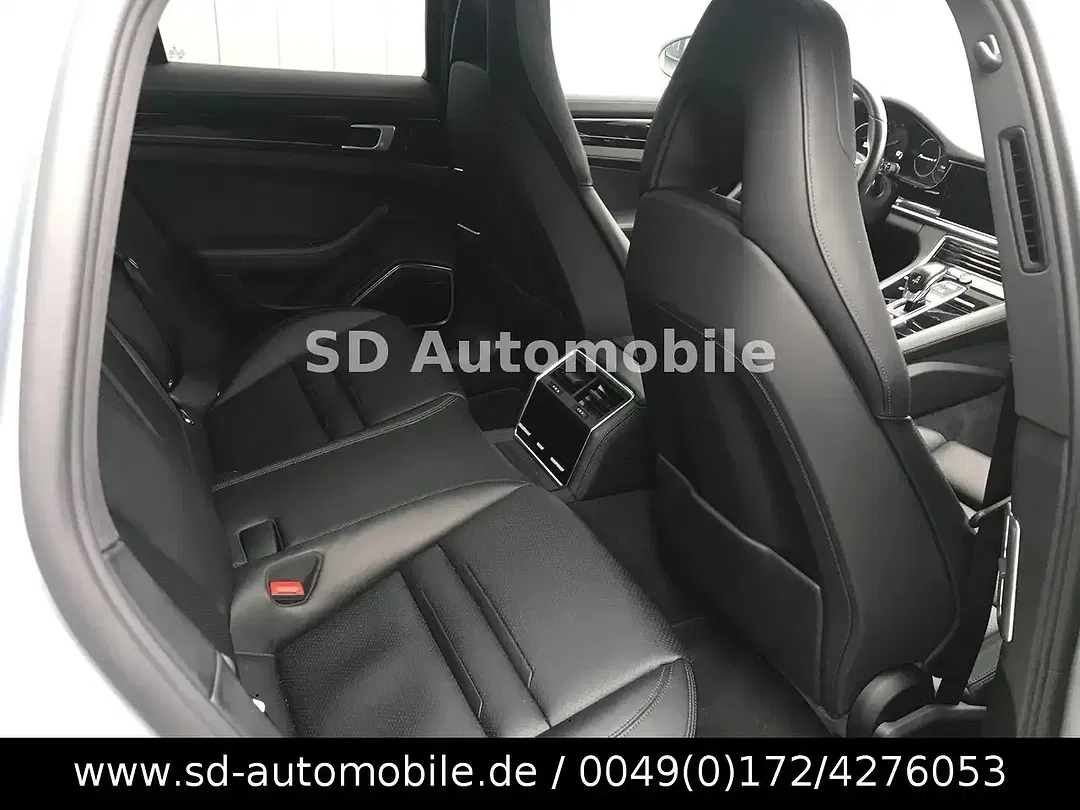 Porsche Panamera E-Hybrid 4 Sport Turismo Edition - Thumbnail 19
