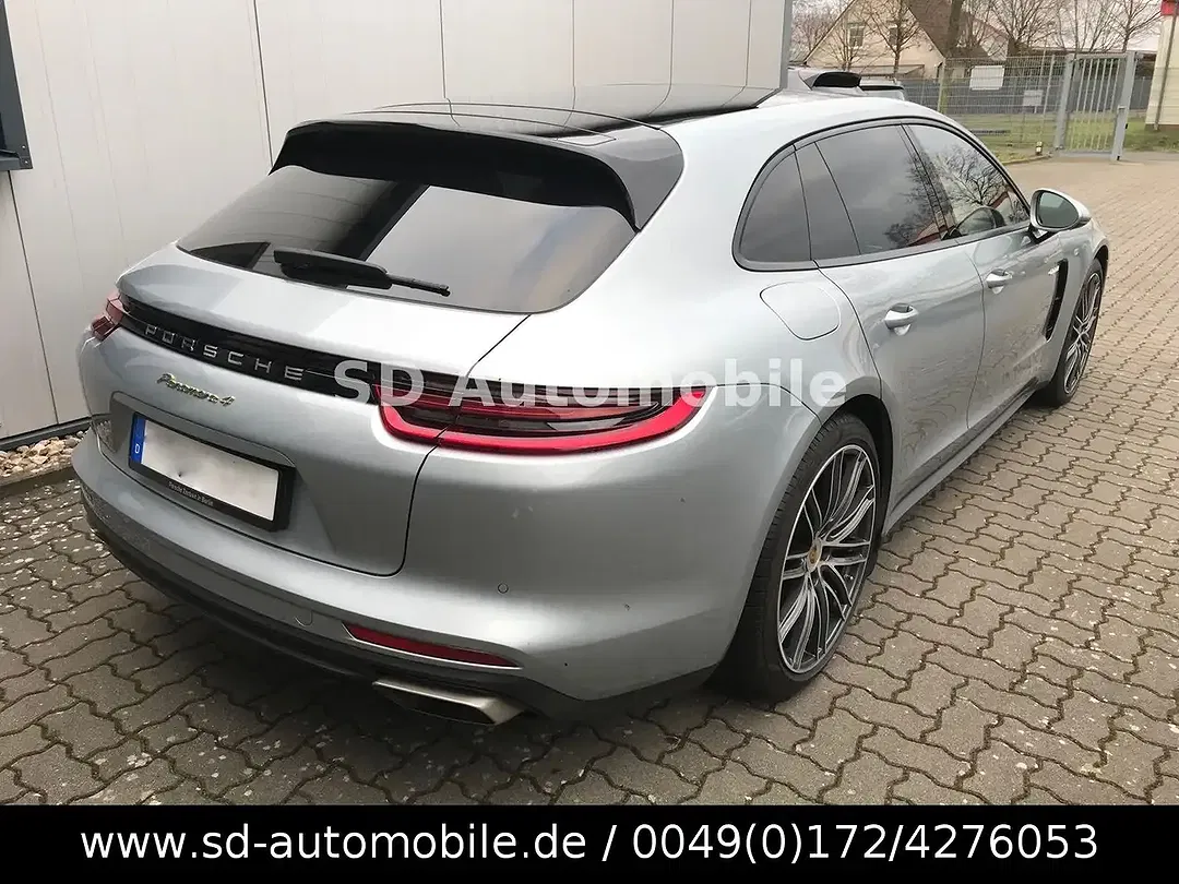 Porsche Panamera E-Hybrid 4 Sport Turismo Edition - Thumbnail 4