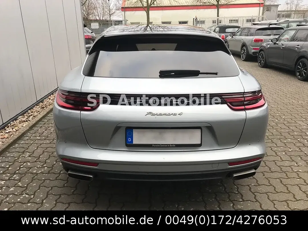 Porsche Panamera E-Hybrid 4 Sport Turismo Edition - Thumbnail 5
