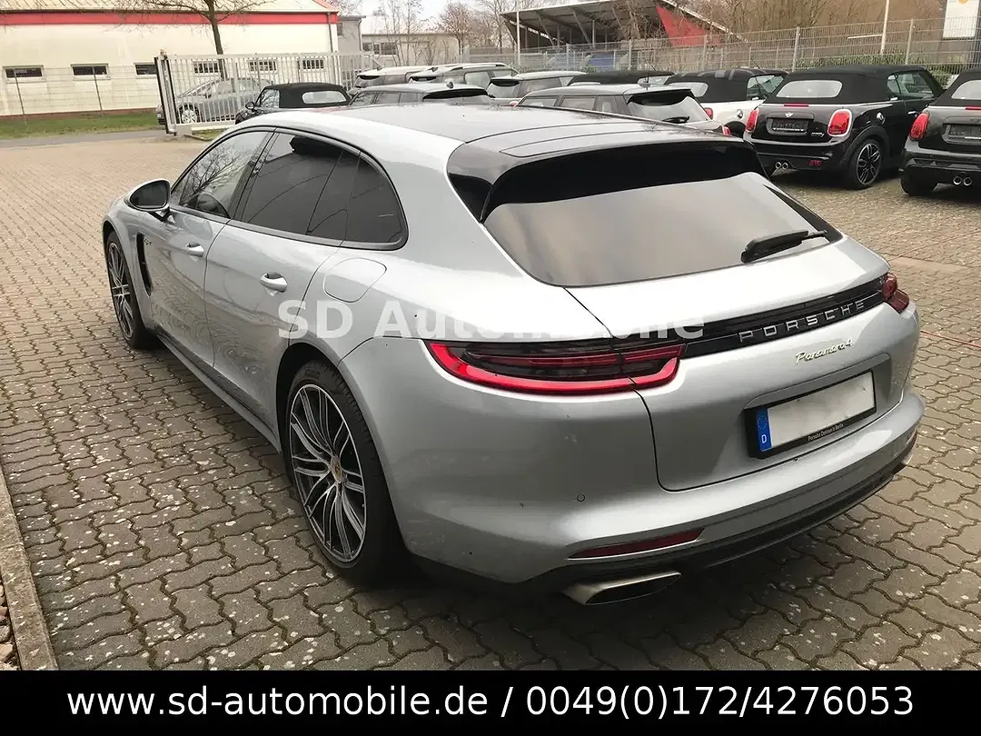 Porsche Panamera E-Hybrid 4 Sport Turismo Edition - Thumbnail 6