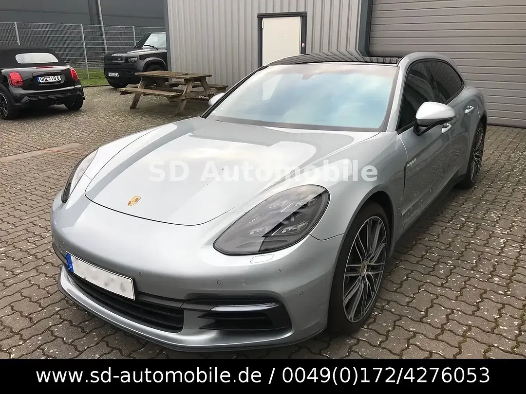 Porsche Panamera E-Hybrid 4 Sport Turismo Edition - Thumbnail 7