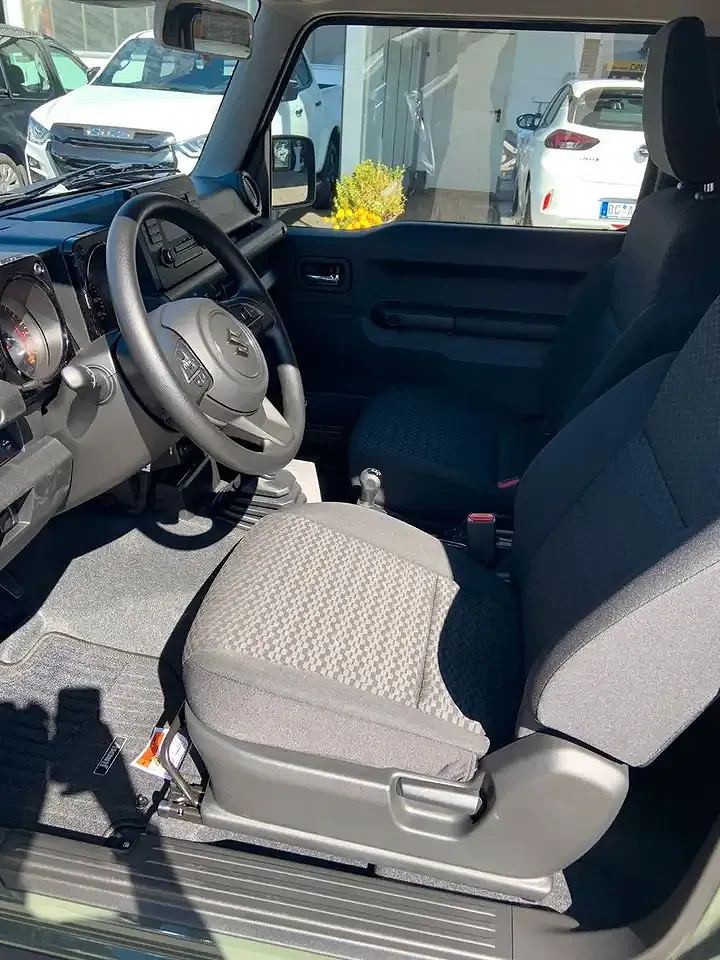 Suzuki Jimny AllGrip Comfort - Thumbnail 11