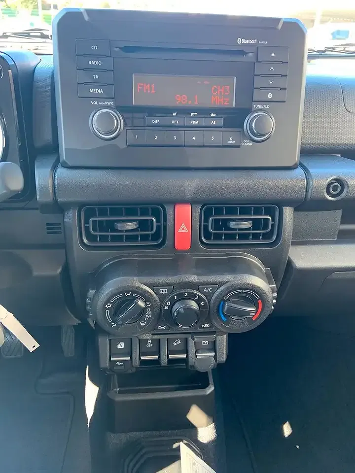 Suzuki Jimny AllGrip Comfort - Thumbnail 14