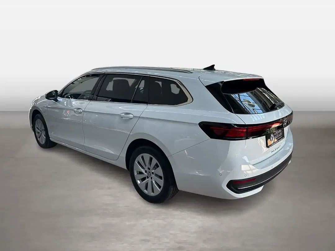 Volkswagen Passat 1.5 eHybrid DSG Business - foto 2