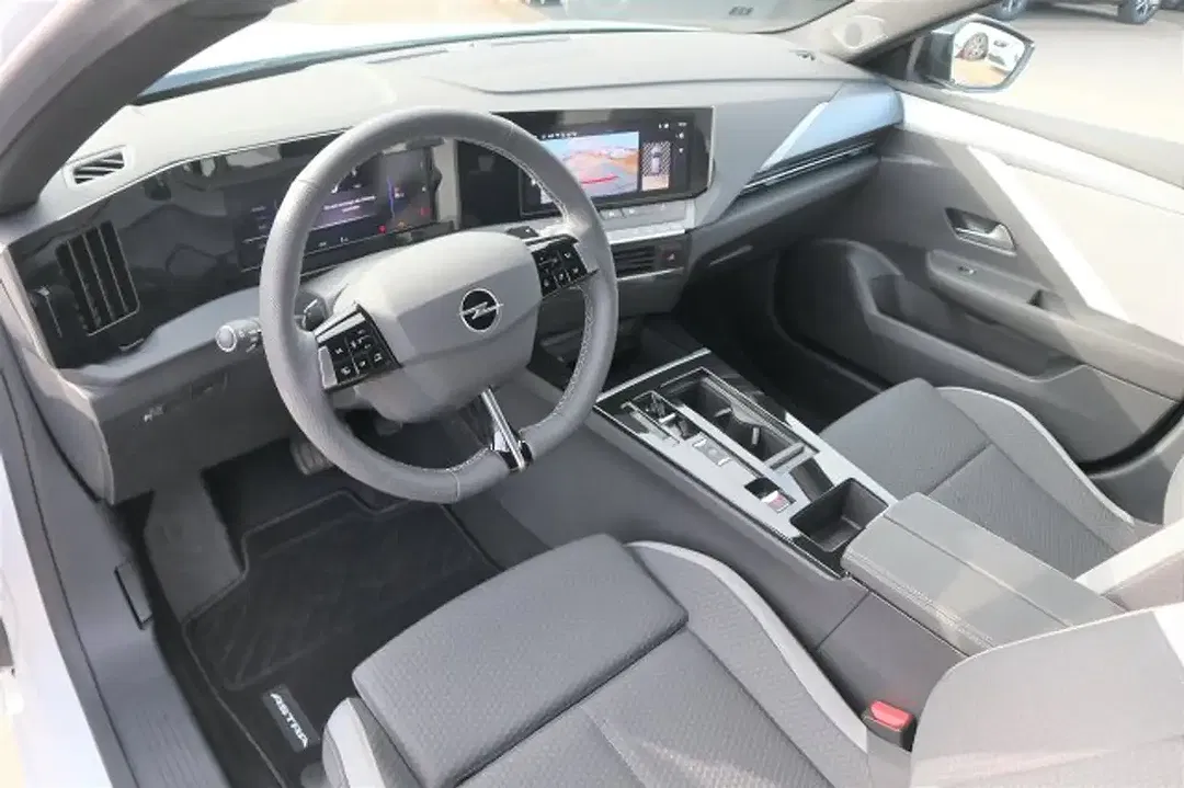 Opel Astra Edition - Thumbnail 7