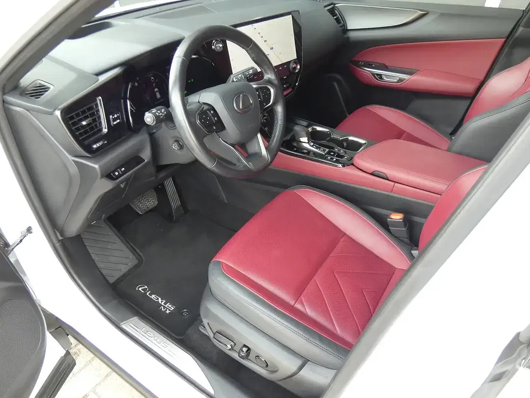 Lexus NX 450h+ PHEV 4x4 - Thumbnail 10