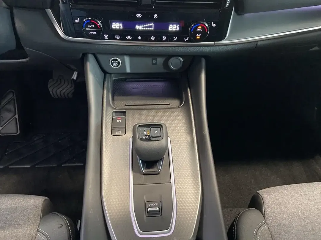 Nissan Qashqai 1.3 DIG-T MHEV Xtronic N-Connecta - Thumbnail 12