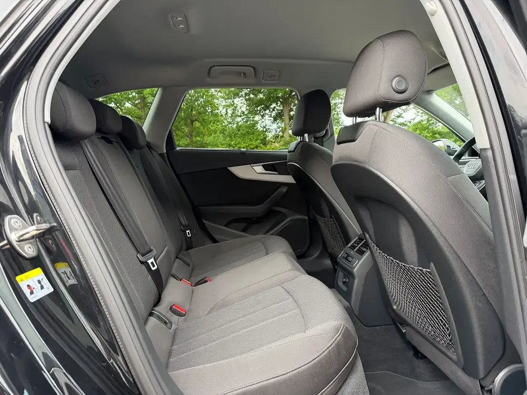 Audi A4 2.0 TFSI Avant S line - Thumbnail 9