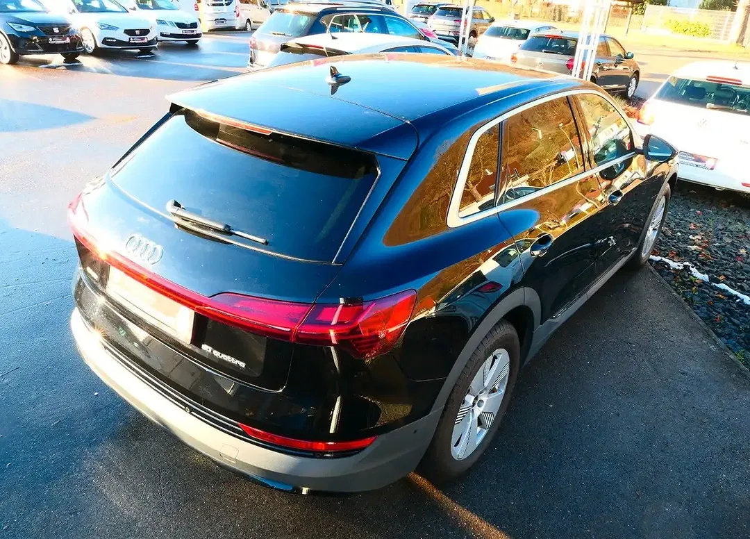 Audi e-tron 50 quattro - Thumbnail 8