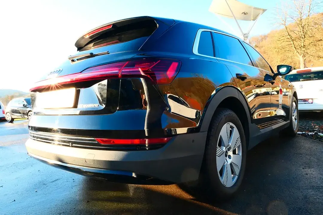 Audi e-tron 50 quattro - Thumbnail 9
