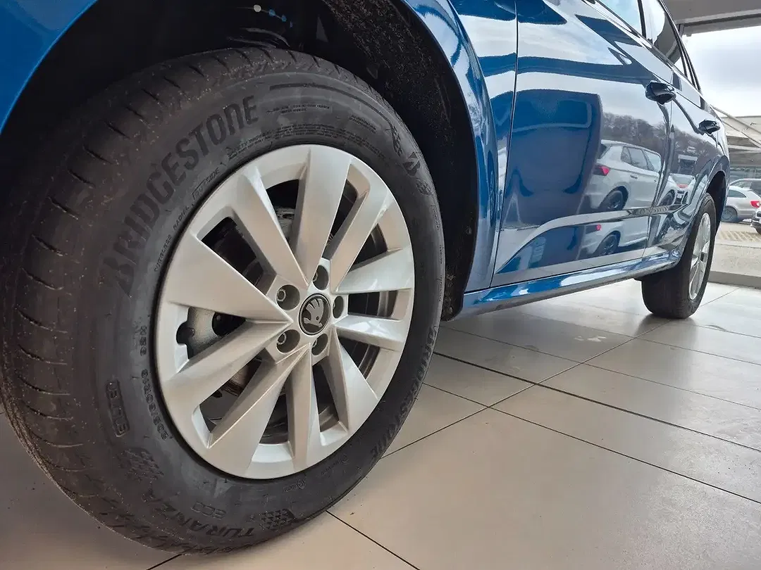 Skoda Kamiq 1.0 TSI DSG Selection - Thumbnail 4