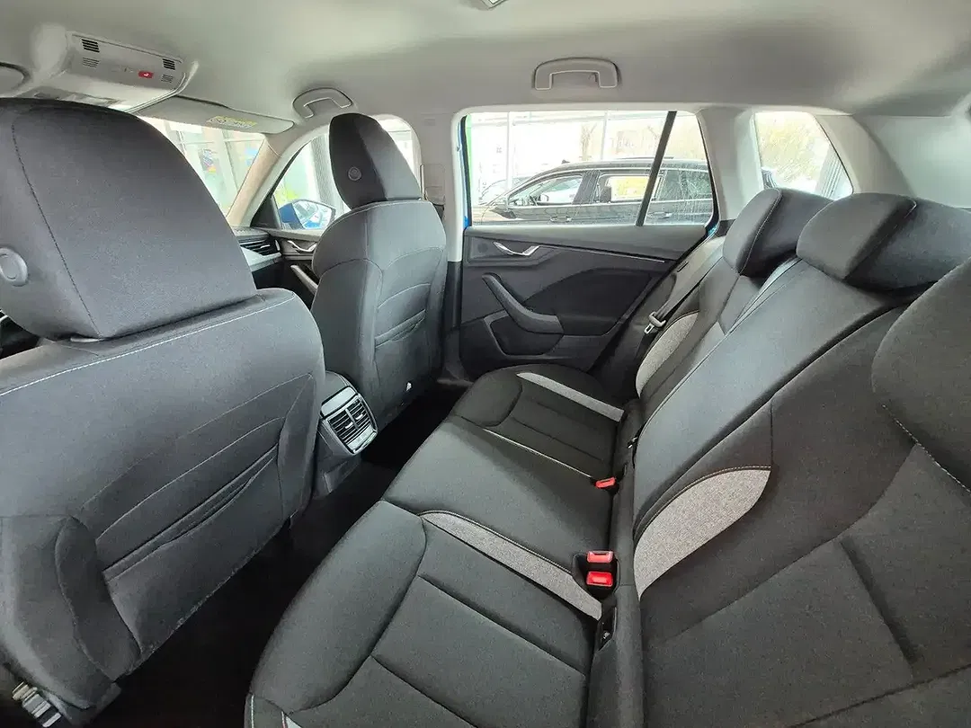 Skoda Kamiq 1.0 TSI DSG Selection - Thumbnail 8