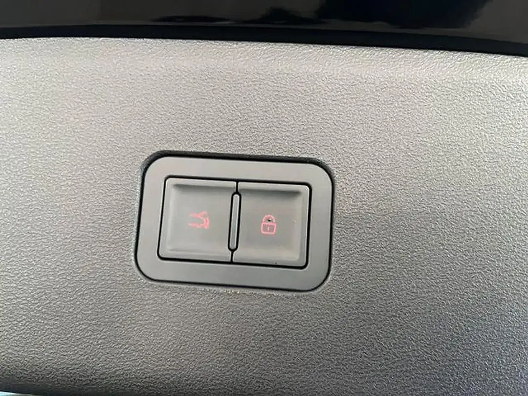 BYD Seal 6 DM-i Touring Comfort - Thumbnail 12