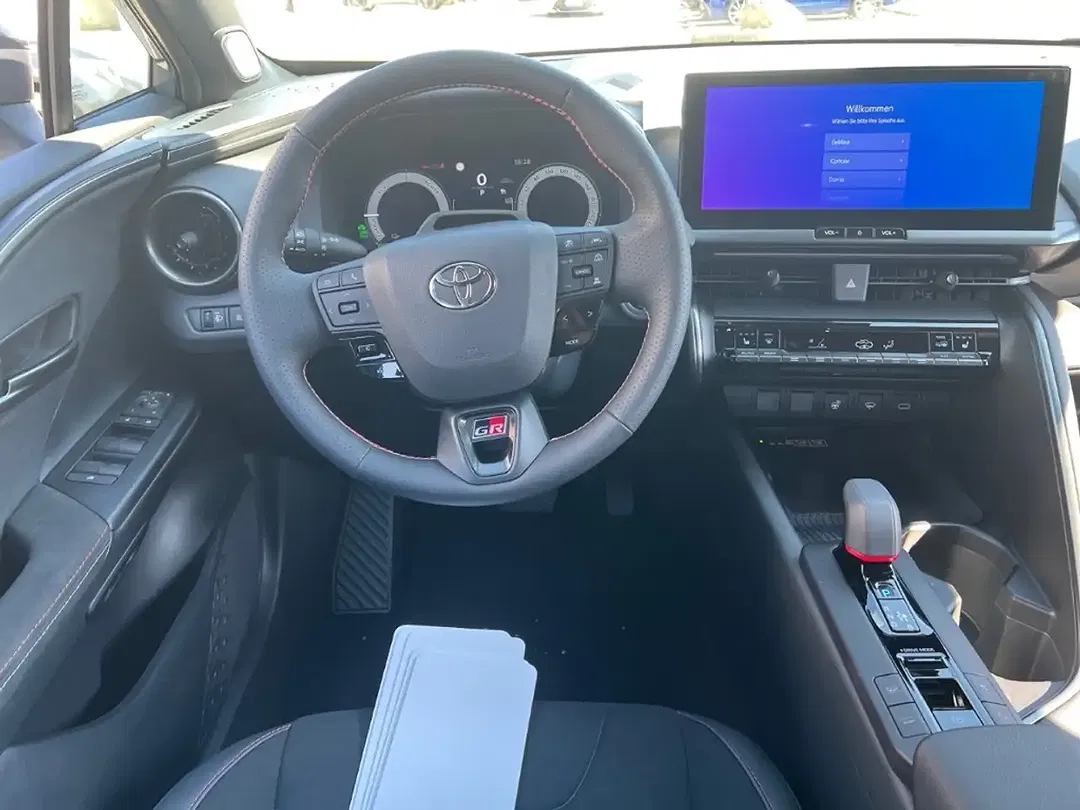 Toyota C-HR PHEV GR Sport - Thumbnail 14