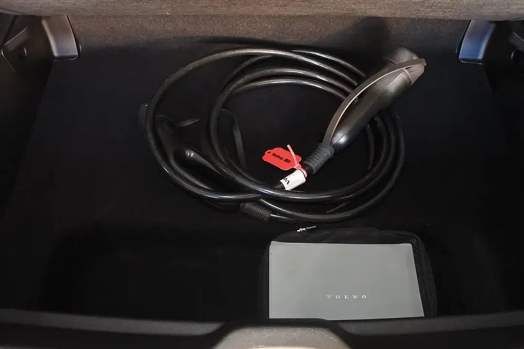 Volvo EX30 Extended Range Plus - Thumbnail 7