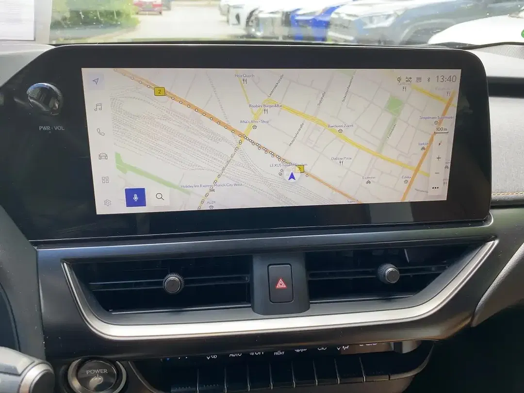 Lexus UX 250h Executive Line - Thumbnail 12