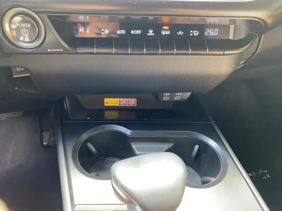 Lexus UX 250h Executive Line - Thumbnail 14