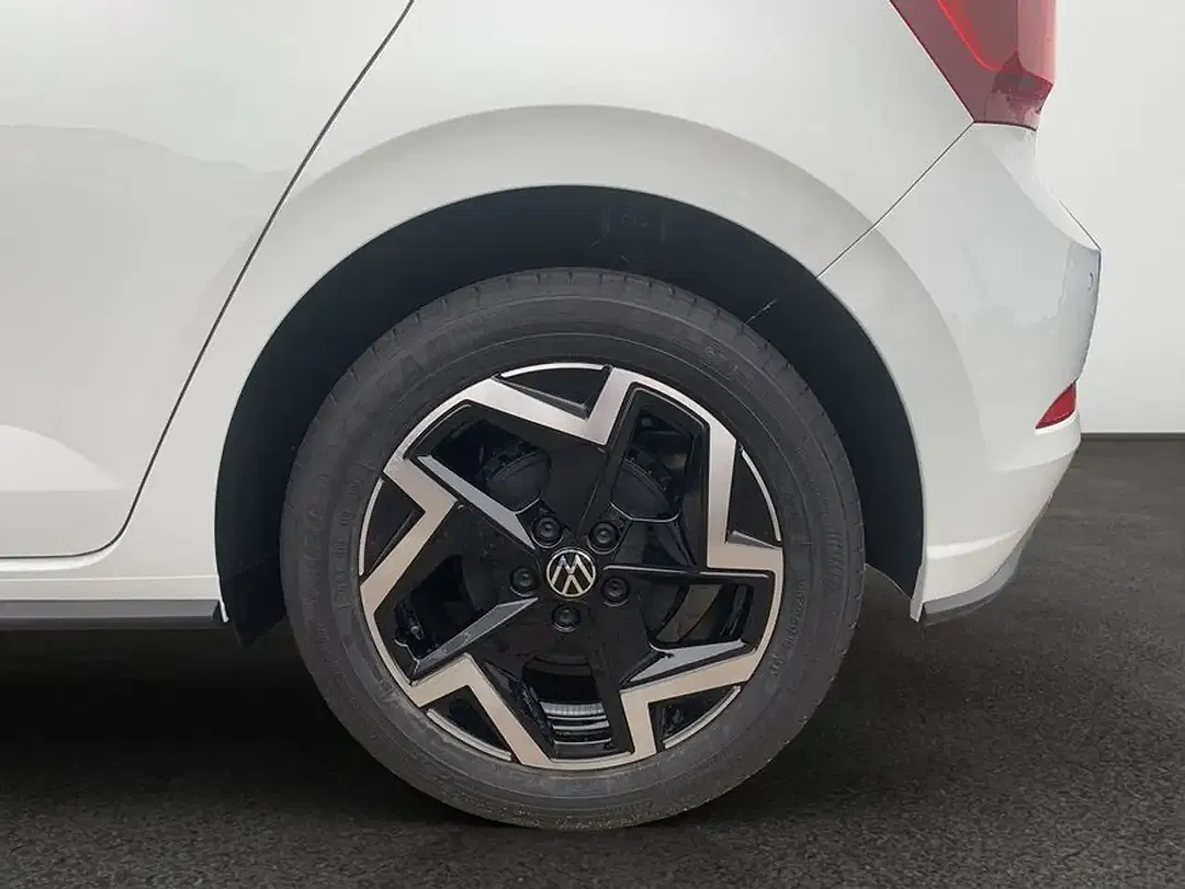 Volkswagen Polo - Thumbnail 11