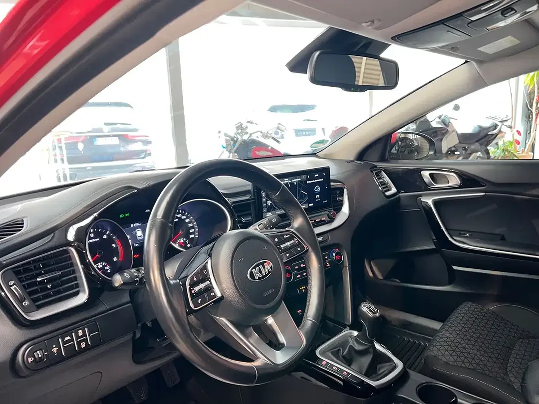 Kia Ceed SW / cee'd SW - Thumbnail 11