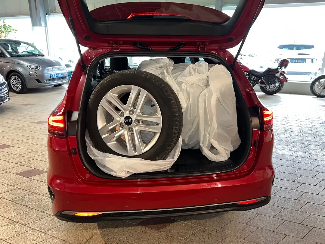 Kia Ceed SW / cee'd SW - Thumbnail 8