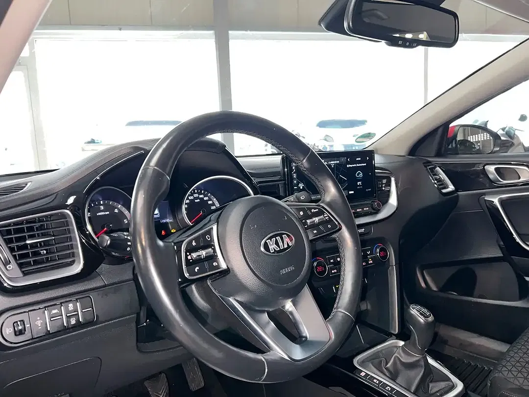 Kia Ceed SW / cee'd SW - Thumbnail 9