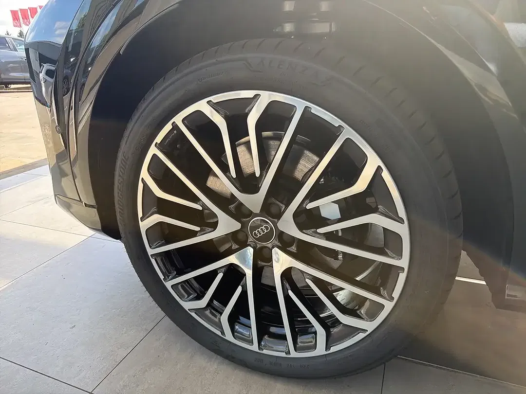 Audi SQ5 3.0 TFSI Edition One - Thumbnail 24