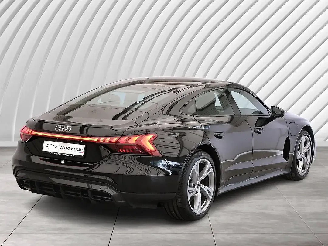 Audi e-tron GT quattro - Thumbnail 3